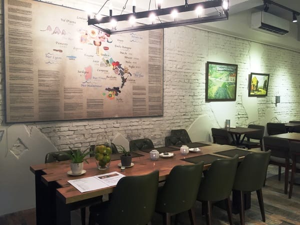 Isaac EATALIAN CUISINE:Isaac EATALIAN CUISINE