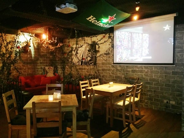 woops bistro bar:woops bistro bar