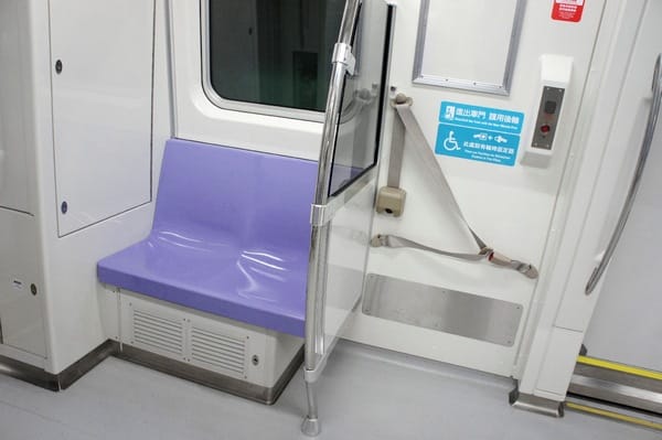 桃園機場捷運:「中壢場」搭桃園機捷挑戰未知旅程-用盲旅玩轉桃園