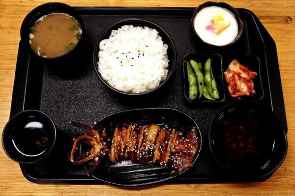 小學日燒肉丼食堂:小學日燒肉丼食堂