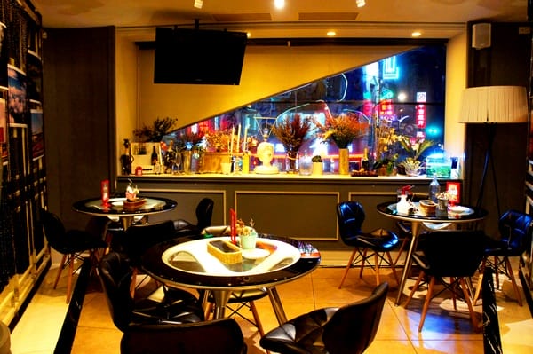 in% HAIR&CAFE:In% Café