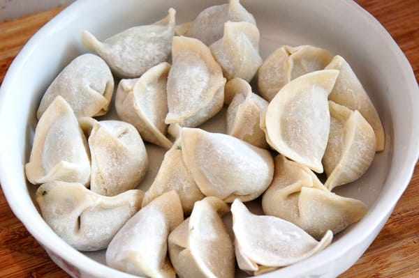 貓咪啃餃子:貓咪啃餃子