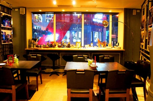 in% HAIR&CAFE:In% Café