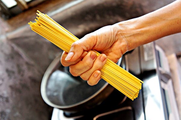 豐滿生技:【豐滿生技】紅薑黃芝麻醬。養生料理新選擇。紅薑黃博士推薦。健康天然的好選擇