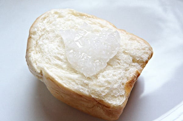 半天水事業股份有限公司:鮮剖100%純天然冷壓初榨椰子油