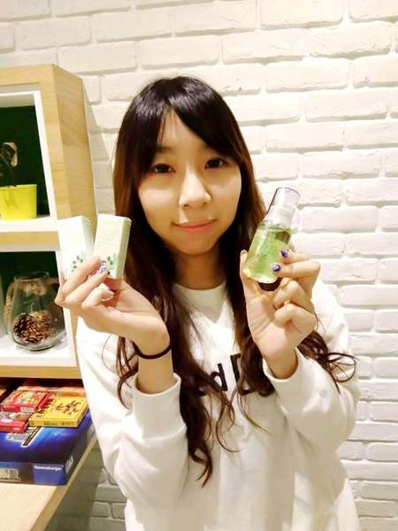 寶草園:Botanic Garden 寶草園–甜杏仁油、檸檬精油、甜橙精油體驗分享