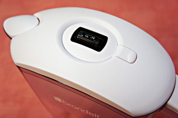 美國 Brondell H2O+ 長效濾水壺:美國 Brondell H2O+ 長效濾水壺