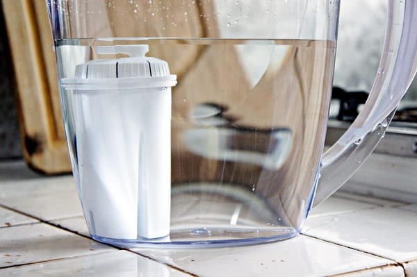 美國 Brondell H2O+ 長效濾水壺:美國 Brondell H2O+ 長效濾水壺