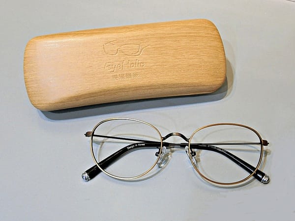 EyeHolic 愛現眼鏡:EyeHolic 愛現眼鏡