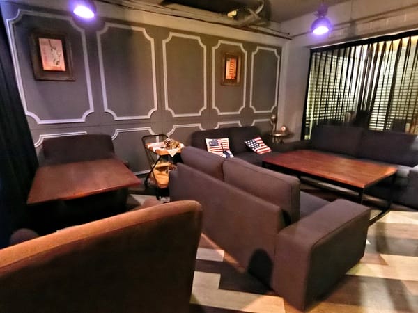 Smith酒藏:【Smith酒藏】 紅酒白酒香檳。500元無限暢飲。捷運忠孝復興站