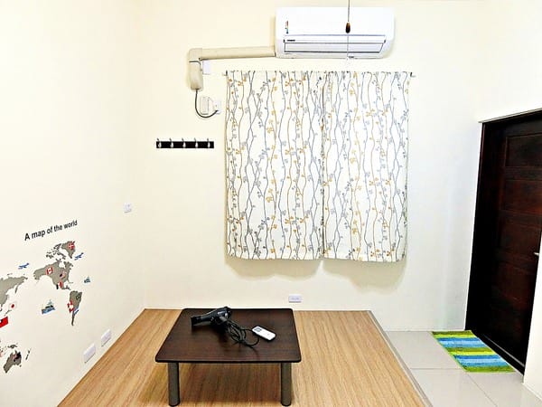 睡袋山豬背包客棧:睡袋山豬背包客棧。台東住宿