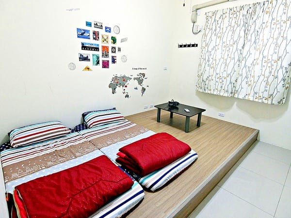 睡袋山豬背包客棧:睡袋山豬背包客棧。台東住宿