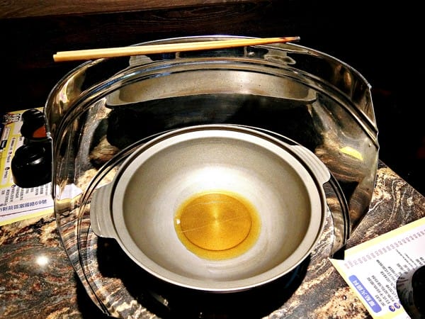 鍋士無雙石頭火鍋(新莊富國店):鍋士無雙石頭火鍋(新莊富國店)