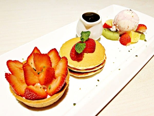 ROYAL HOST樂雅樂家庭餐廳(南港園區店):樂雅樂日式家庭餐廳 Royal Host