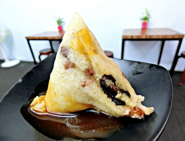 胖媽媽大腸蚵仔麵線肉粽(忠明店):胖媽媽大腸蚵仔麵線 忠明店