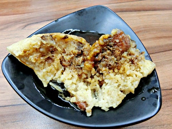 胖媽媽大腸蚵仔麵線肉粽(忠明店):胖媽媽大腸蚵仔麵線 忠明店