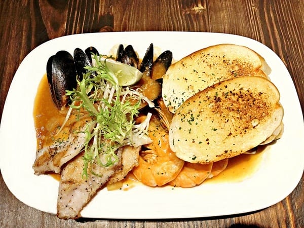 Waiting Bistro:Waiting Bistro