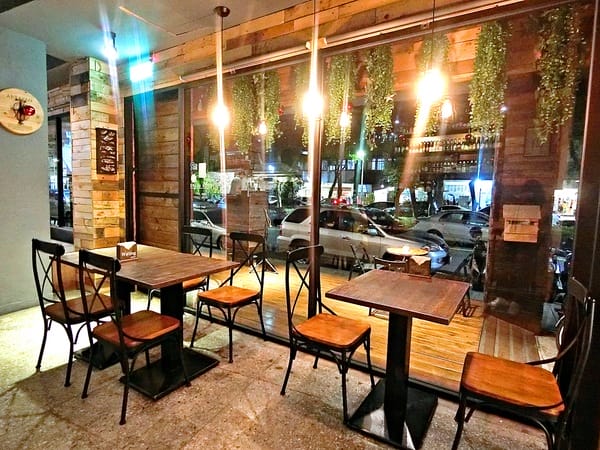 Waiting Bistro:Waiting Bistro