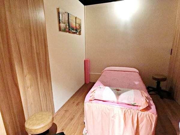 好fun空間舒壓工作坊:【好fun空間舒壓工作坊】#台北經絡按摩#東區經絡按摩#台北產後按摩#台北孕婦按摩#台北學按摩#市政府按摩#經絡按摩