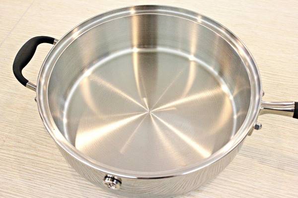 FJ飛捷義大利生活館:【FJ飛捷義大利生活館】新科技快鍋—炒鍋。義大利原裝進口。保用50年的高級快鍋!