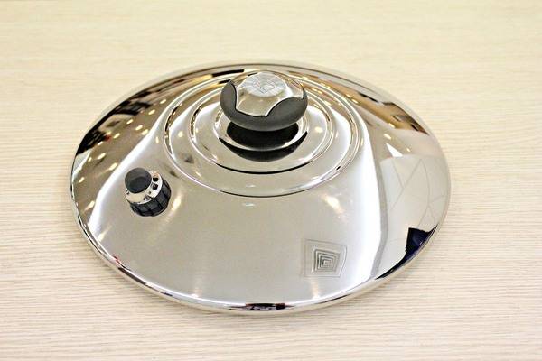 FJ飛捷義大利生活館:【FJ飛捷義大利生活館】新科技快鍋—炒鍋。義大利原裝進口。保用50年的高級快鍋!