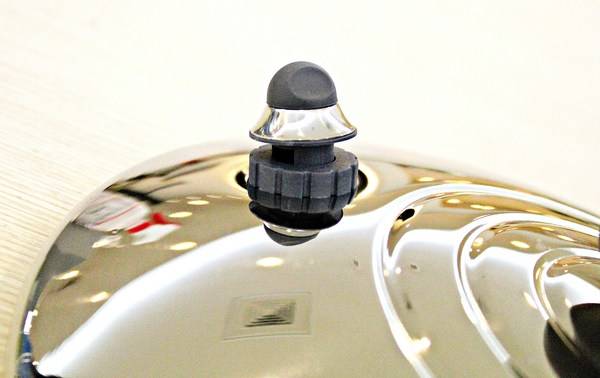 FJ飛捷義大利生活館:【FJ飛捷義大利生活館】新科技快鍋—炒鍋。義大利原裝進口。保用50年的高級快鍋!