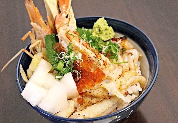 元月食堂:【元月食堂】樹林美食日式料理。生魚片。日式蓋飯推薦