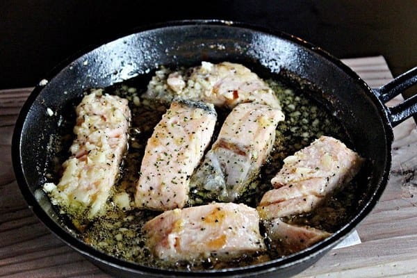 ABV閣樓餐酒館景觀餐廳:【ABV閣樓餐酒館景觀餐廳】板橋府中站。世界精釀啤酒。手工義大利麵