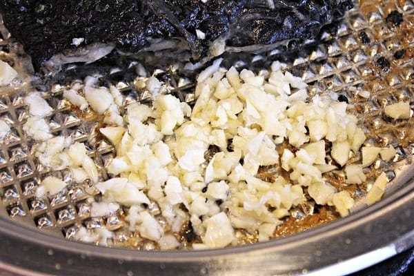 FJ飛捷義大利生活館:【FJ飛捷義大利生活館】SILGA油脂分離鍋。義大利鍋具。燒烤專用鍋