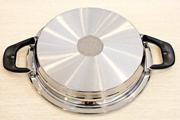 FJ飛捷義大利生活館:【FJ飛捷義大利生活館】SILGA油脂分離鍋。義大利鍋具。燒烤專用鍋