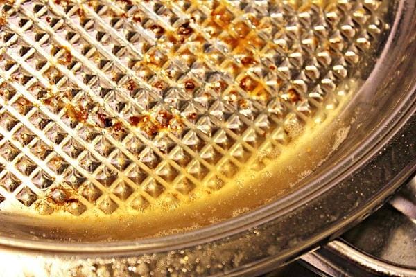 FJ飛捷義大利生活館:【FJ飛捷義大利生活館】SILGA油脂分離鍋。義大利鍋具。燒烤專用鍋