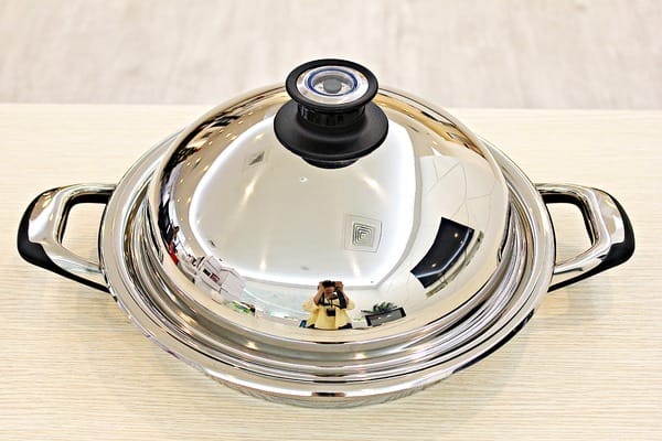 FJ飛捷義大利生活館:【FJ飛捷義大利生活館】SILGA油脂分離鍋。義大利鍋具。燒烤專用鍋