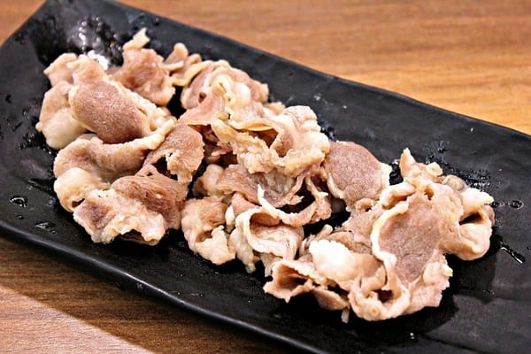 瀧厚鍋物(景平店):【瀧厚鍋物】大分量肉品。中和火鍋推薦