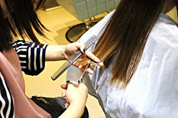 VeLOURS汎蘿髮型:【VeLOURS髮廊】桃園染燙設計。結構式護髮