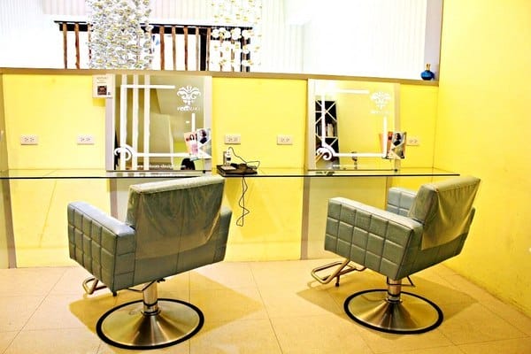 VeLOURS汎蘿髮型:【VeLOURS髮廊】桃園染燙設計。結構式護髮