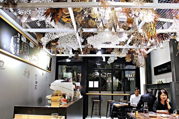 Five & Fantast 賽特廚房:【賽特廚房信義店 Five & Fantast】精緻排餐。早午餐推薦