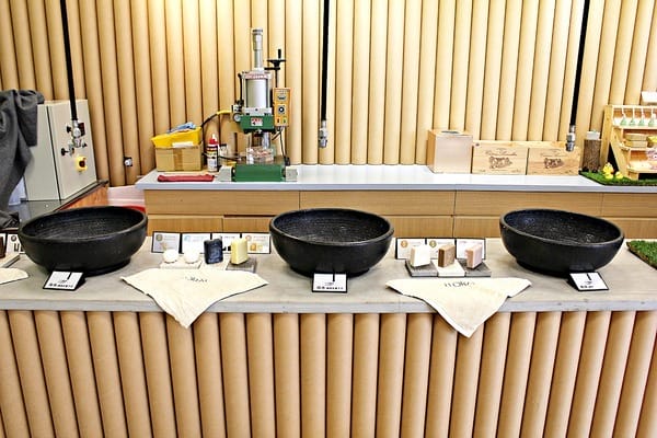 台灣茶摳肥皂故事館(Taiwan Soap Story Land):【臺灣茶摳肥皂故事館】苗栗景點。DIY肥皂課程。隨意肉圓