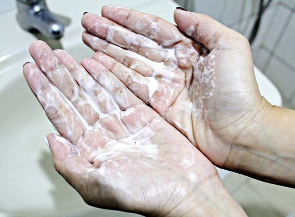 益態水:【益態水E.T.Water】沐浴精華 vs 洗髮精華