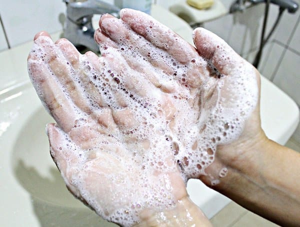 益態水:【益態水E.T.Water】沐浴精華 vs 洗髮精華