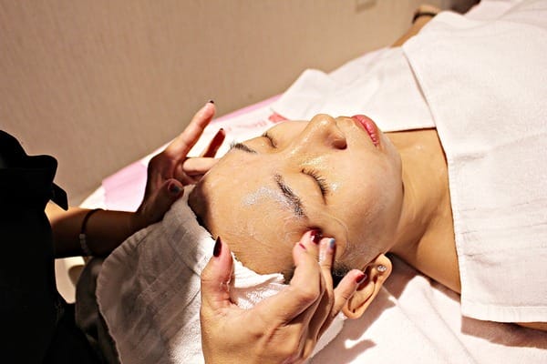 貝兒緹思整體美學館:【貝兒緹思整體美學館】桃園火車站凝膠美甲。超導水立方臉部SPA 貝兒緹思整體美學館:【貝兒緹思整體美學館】桃園火車站凝膠美甲。超導水立方臉部SPA