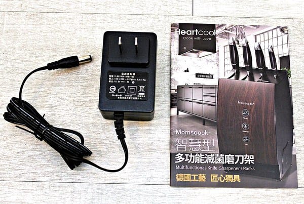 Heartcook心廚:【Heartcook心廚】智慧型多功能滅菌磨刀架。廚房收納