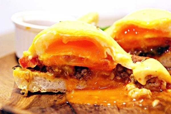 Toast Chat:【Toast Chat】早午餐。貓咪餐廳。捷運國父紀念館站