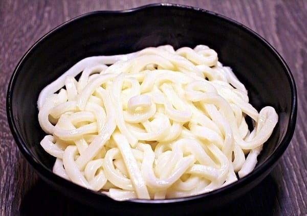 水貨 烤魚火鍋(新莊店):【水貨。新莊店】炭火烤魚。重慶手撕一隻雞。人氣排隊美食