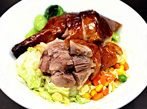 【榮華三寶飯惦】燒臘便當。捷運板橋站。新北食記