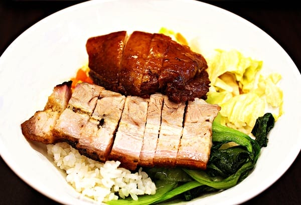 【榮華三寶飯惦】燒臘便當。捷運板橋站。新北食記