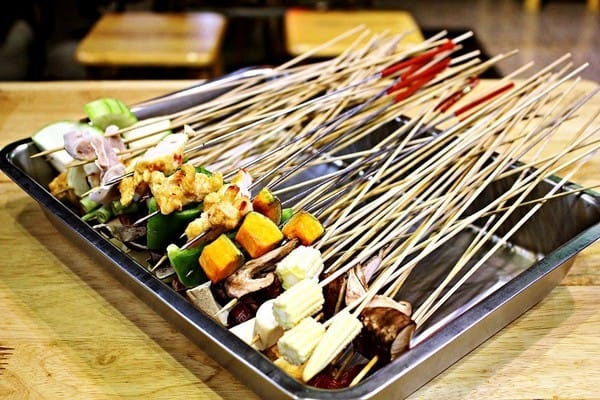 重慶麻辣串川串:【串川串】新竹東門市場。串串香。四川麻辣火鍋