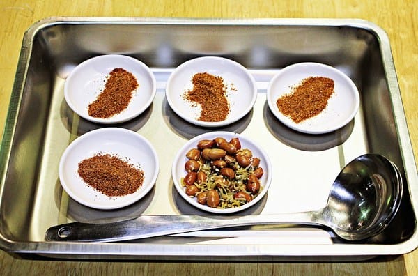 重慶麻辣串川串:【串川串】新竹東門市場。串串香。四川麻辣火鍋