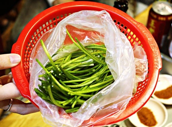 重慶麻辣串川串:【串川串】新竹東門市場。串串香。四川麻辣火鍋