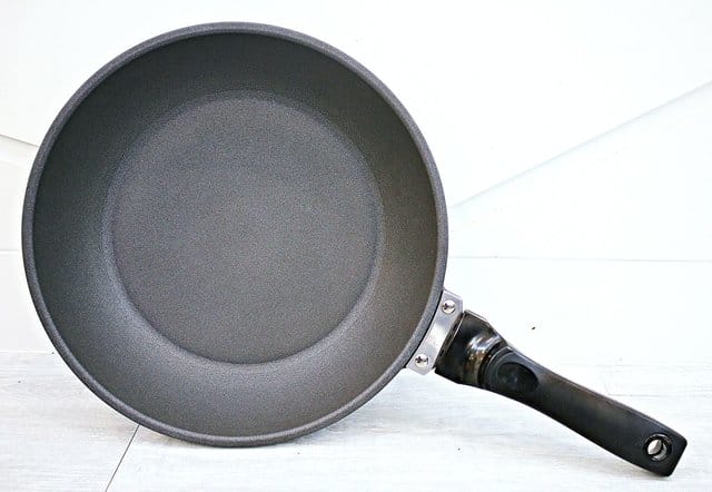 【eLife易廚鍋具】頂極62層健康不沾鍋。平底鍋30cm