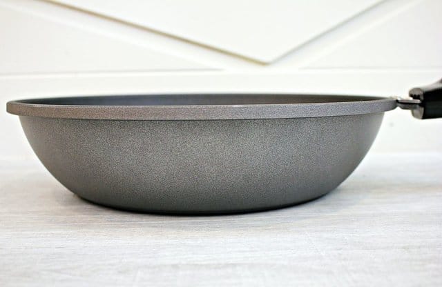 【eLife易廚鍋具】頂極62層健康不沾鍋。平底鍋30cm